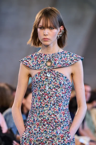 Look 72